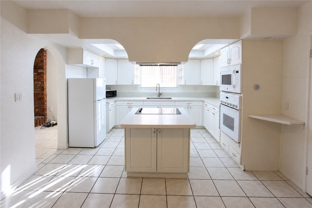 16258 Forrest, Victorville, CA 92395 16258 Forrest, Victorville, CA 92395