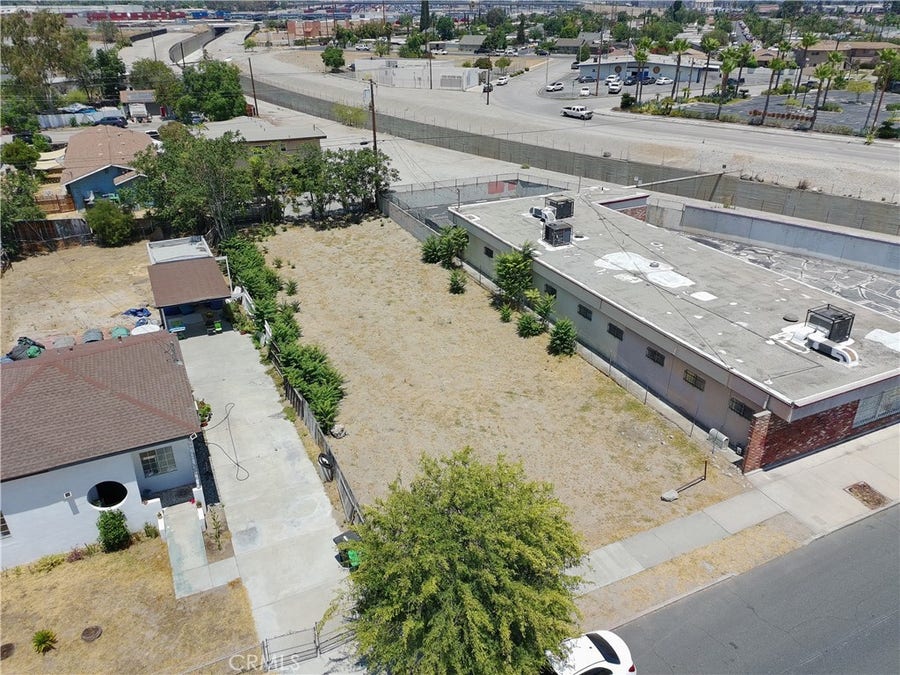 Property photo for 1371 N La Cadena, Colton, CA