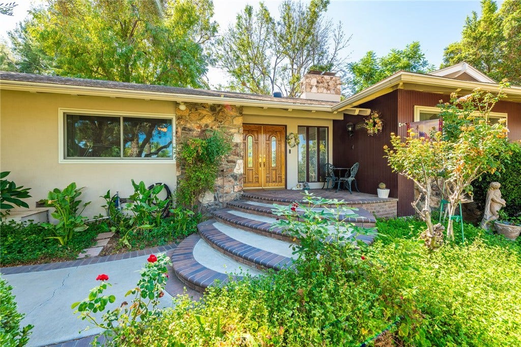 2200 Archdale St, Riverside, CA 92506 2200 Archdale St, Riverside, CA 92506