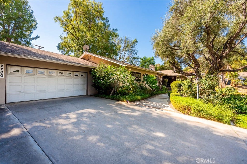 2200 Archdale St, Riverside, CA 92506 2200 Archdale St, Riverside, CA 92506