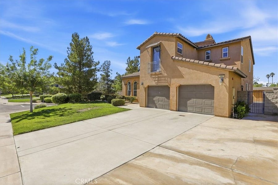 Property photo for 4891 Westmont, Riverside, CA