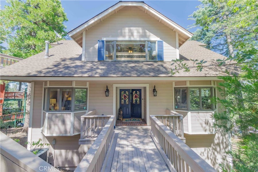 Property photo for 226 Birchwood Drive, Lake Arrowhead, CA