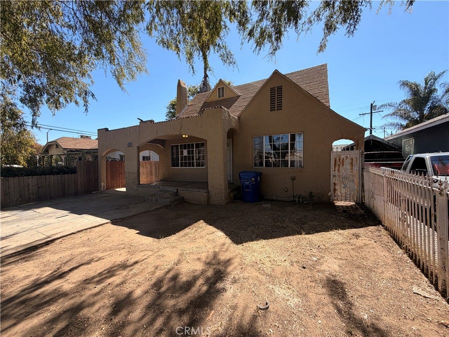 Property photo for 604 W 105th, Los Angeles, CA