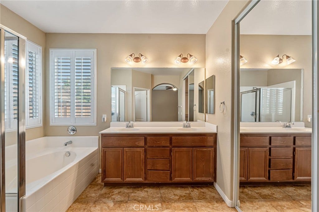 14968 Onyx Road, Victorville, CA 92394 Primary Bathroom with double sinks