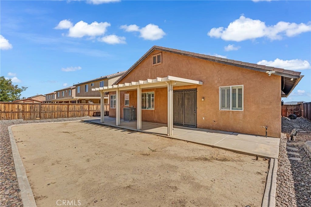 14968 Onyx Road, Victorville, CA 92394 Your New Backyard!!