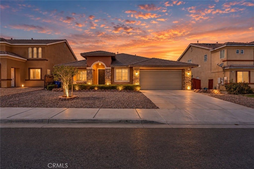 14968 Onyx Road, Victorville, CA 92394 Your New Home!!