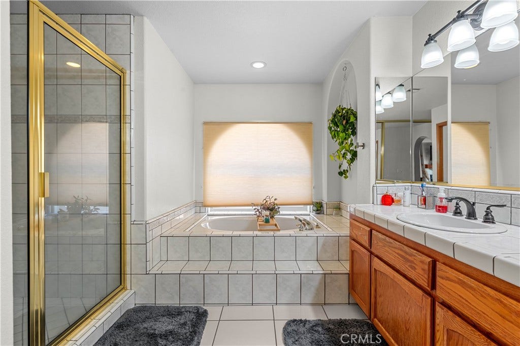 3950 Coriander Drive, Hesperia, CA 92345