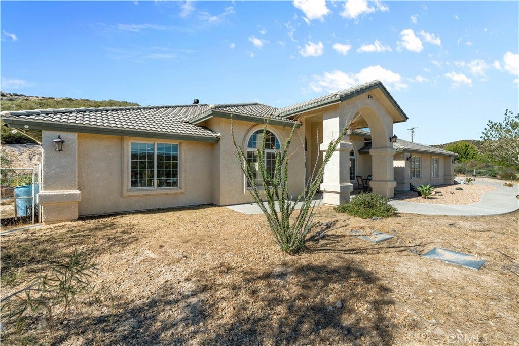 3950 Coriander Drive, Hesperia, CA 92345