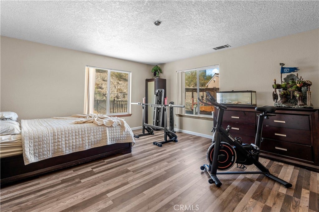 3950 Coriander Drive, Hesperia, CA 92345