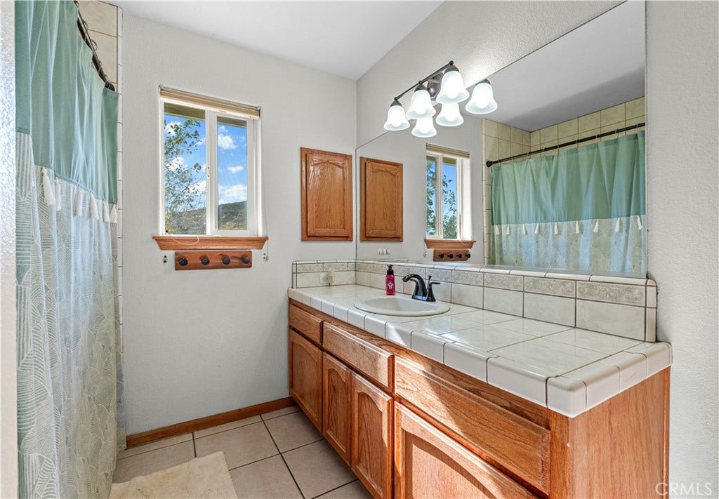 3950 Coriander Drive, Hesperia, CA 92345