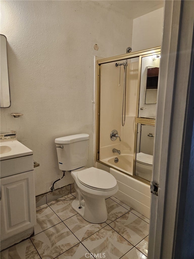 Common Bathroom