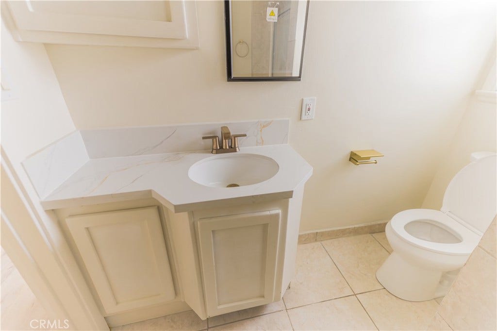 149 E Alru, Rialto, CA 92376 149 E Alru, Rialto, CA 92376