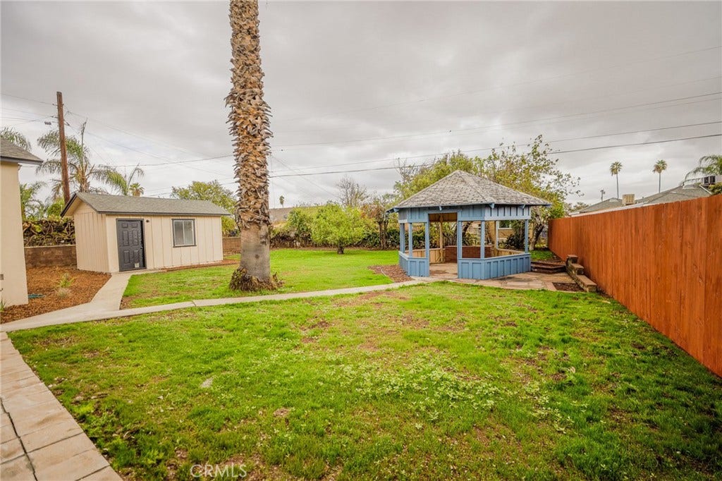 149 E Alru, Rialto, CA 92376 149 E Alru, Rialto, CA 92376