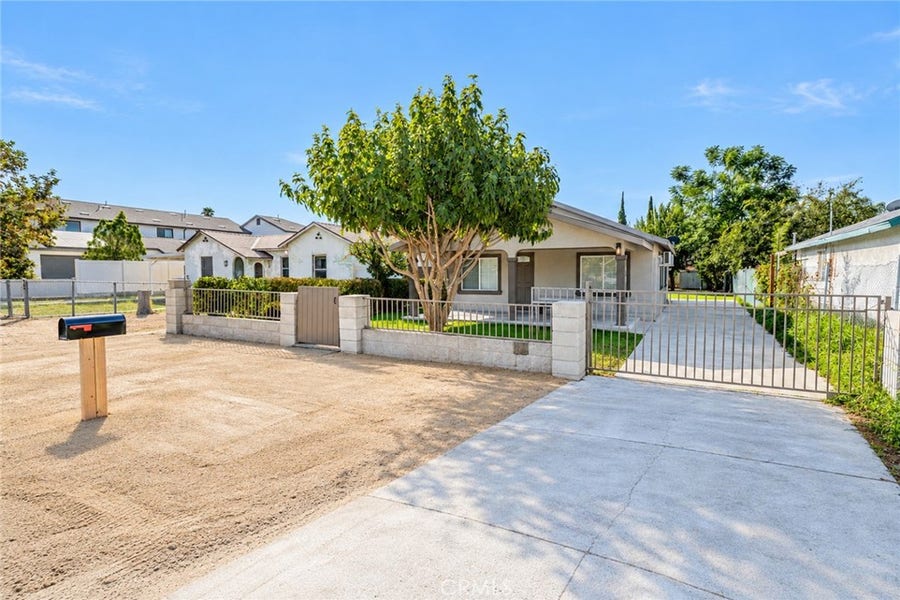 Property photo for 24729 Ward, San Bernardino, CA