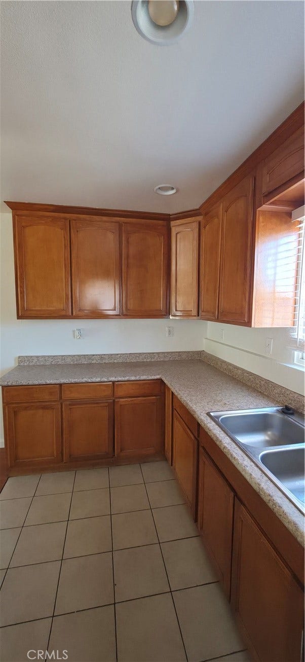 784 Arliss, Riverside, CA 92507 784 Arliss, Riverside, CA 92507