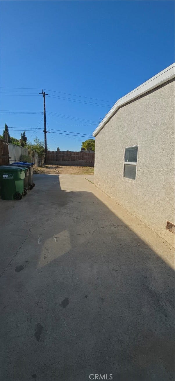 784 Arliss, Riverside, CA 92507 784 Arliss, Riverside, CA 92507
