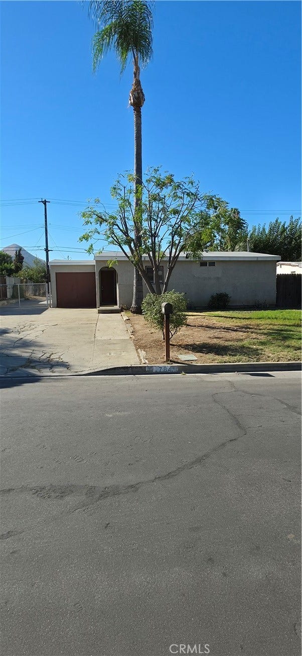 784 Arliss, Riverside, CA 92507 784 Arliss, Riverside, CA 92507