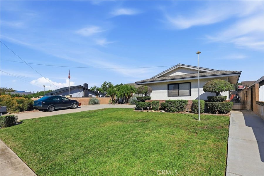 Property photo for 6076 Walnut Avenue, Chino, CA
