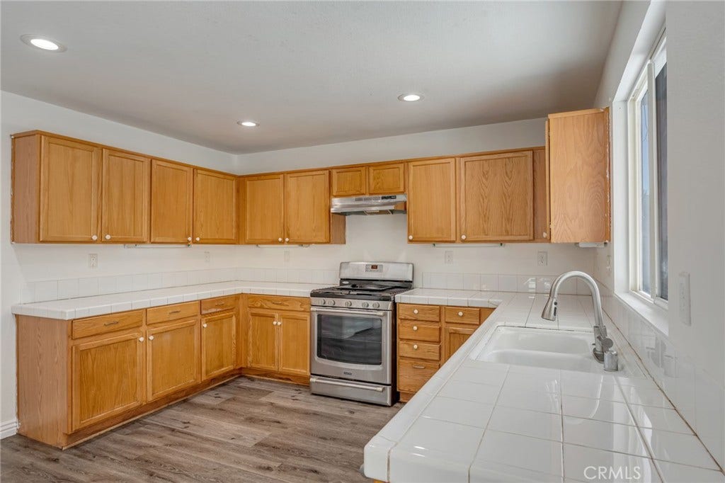 13969 Colt Court, Victorville, CA 92394 13969 Colt Court, Victorville, CA 92394