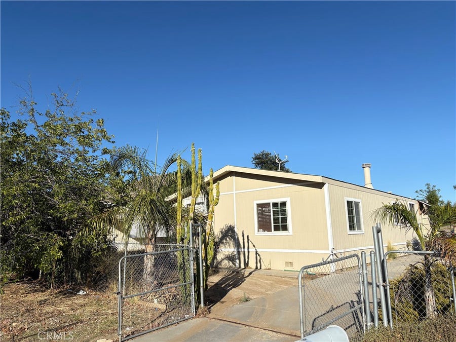 Property photo for 25148 Avenida Valencia, Homeland, CA