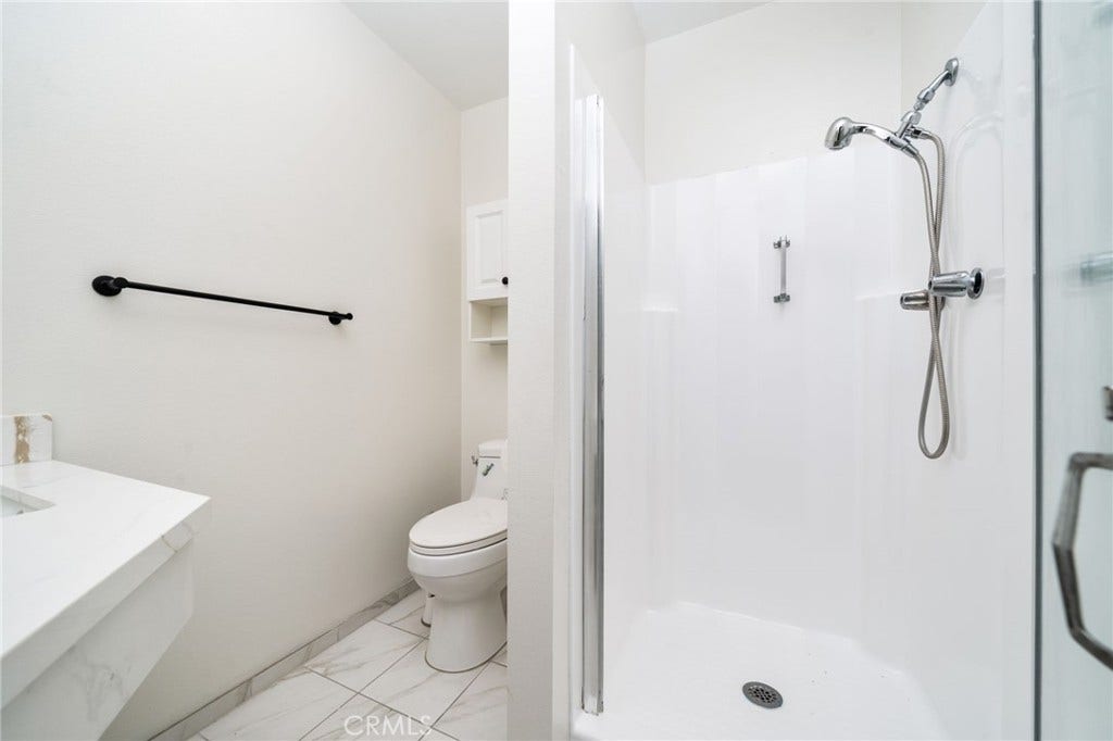 212 N Acacia Avenue, Rialto, CA 92376 212 N Acacia Avenue, Rialto, CA 92376