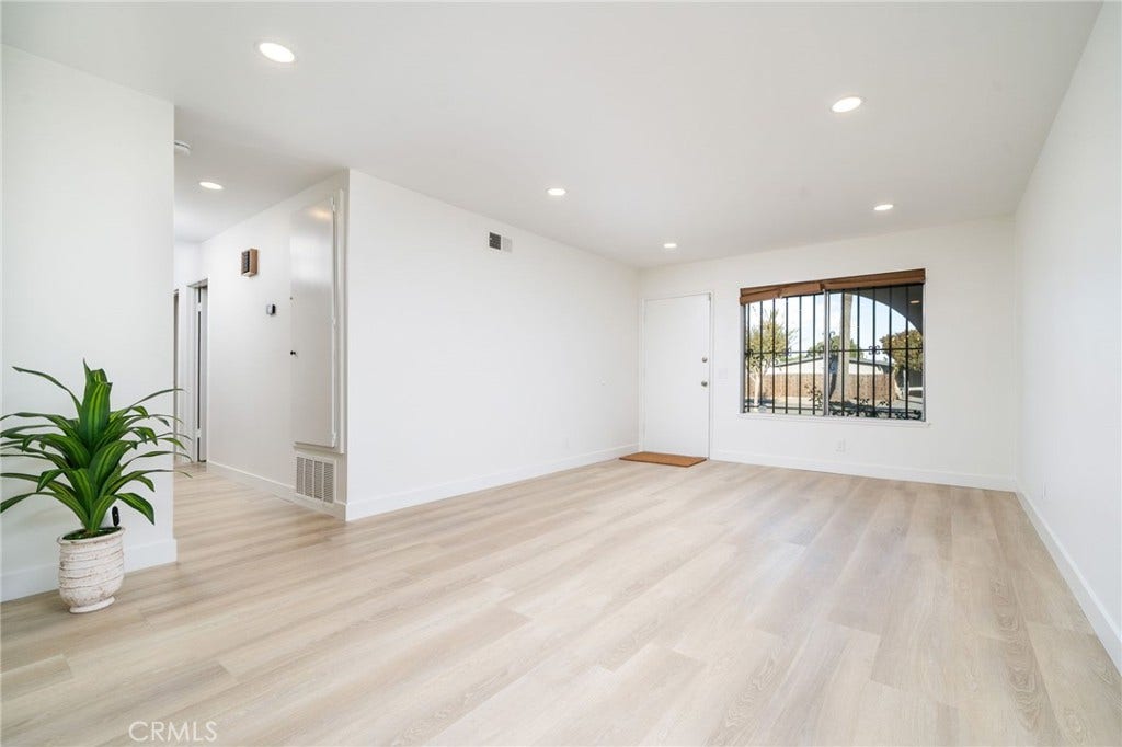 212 N Acacia Avenue, Rialto, CA 92376 212 N Acacia Avenue, Rialto, CA 92376
