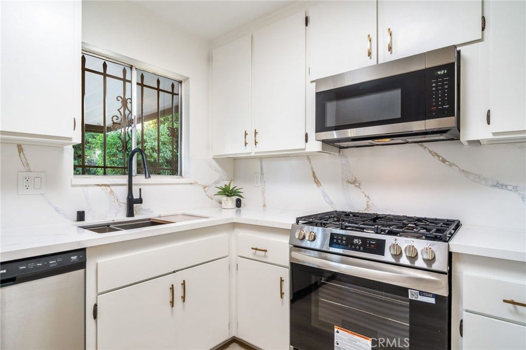 212 N Acacia Avenue, Rialto, CA 92376 212 N Acacia Avenue, Rialto, CA 92376