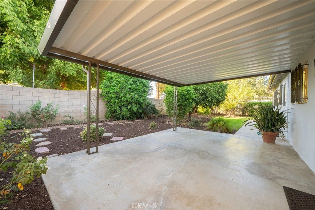 212 N Acacia Avenue, Rialto, CA 92376 212 N Acacia Avenue, Rialto, CA 92376