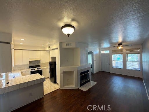 166 S Long Beach, Compton, CA 90221 166 S Long Beach, Compton, CA 90221