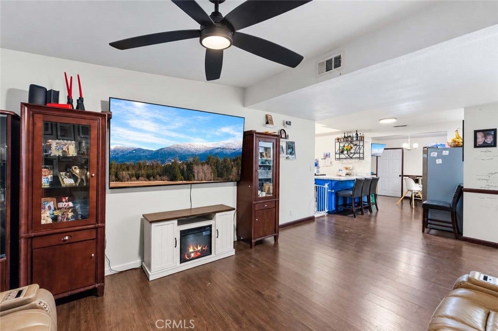 1021 W Avenue J13, Lancaster, CA 93534 1021 W Avenue J13, Lancaster, CA 93534
