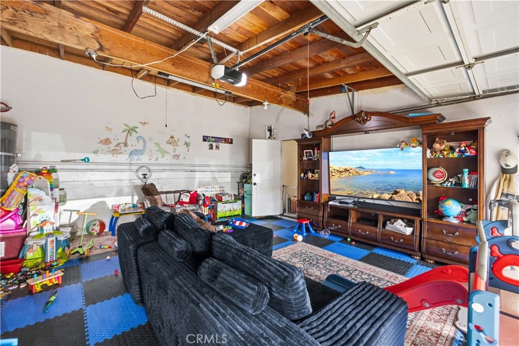 1021 W Avenue J13, Lancaster, CA 93534 1021 W Avenue J13, Lancaster, CA 93534