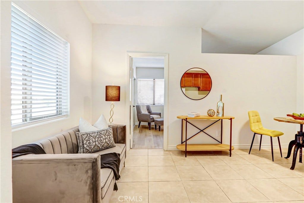 1706 Sessums Drive, #10, Redlands, CA 92374 1706 Sessums Drive, #10, Redlands, CA 92374