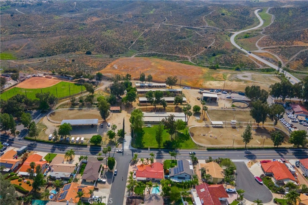 22760 Cascade Drive, Canyon Lake, CA 92587 Equestrian Center