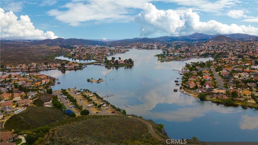 22760 Cascade Drive, Canyon Lake, CA 92587 Main Lake View