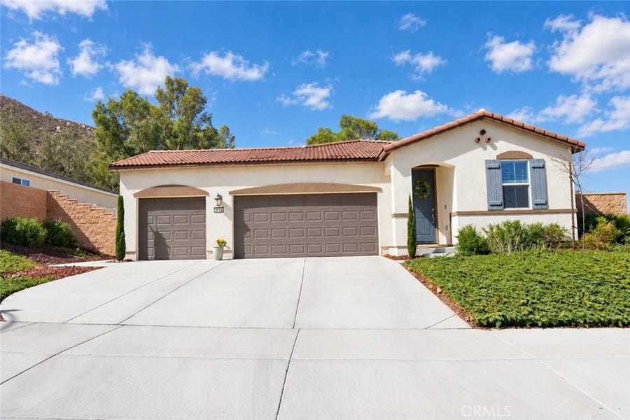 Property photo for 29715 Tanoak Ct, Winchester, CA