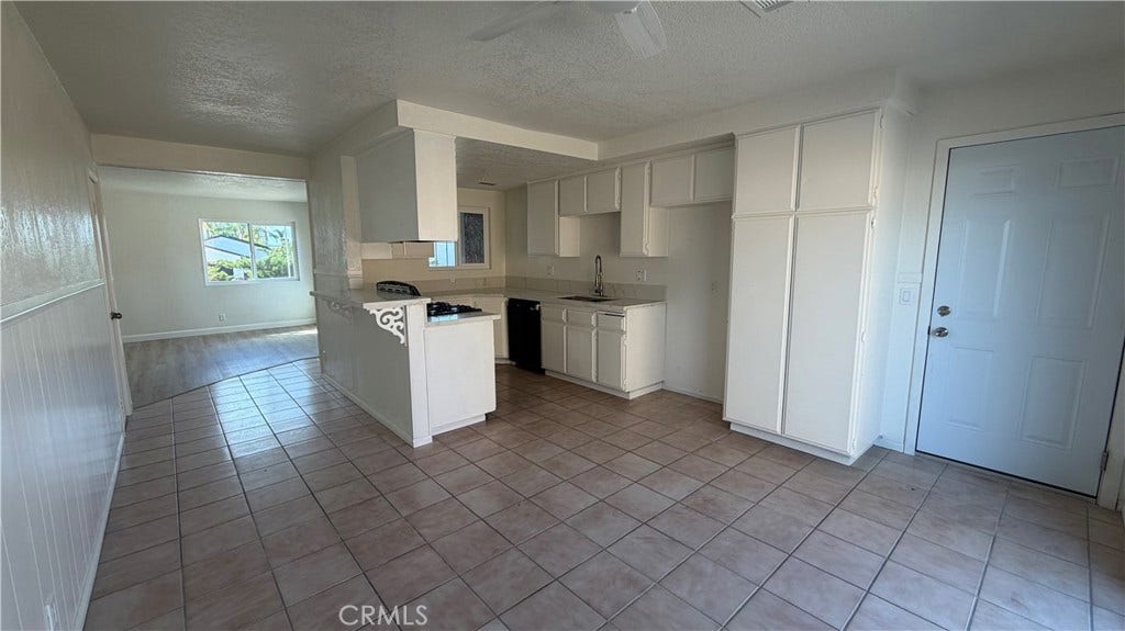 10132 Conejo, Santee, CA 92071 10132 Conejo, Santee, CA 92071