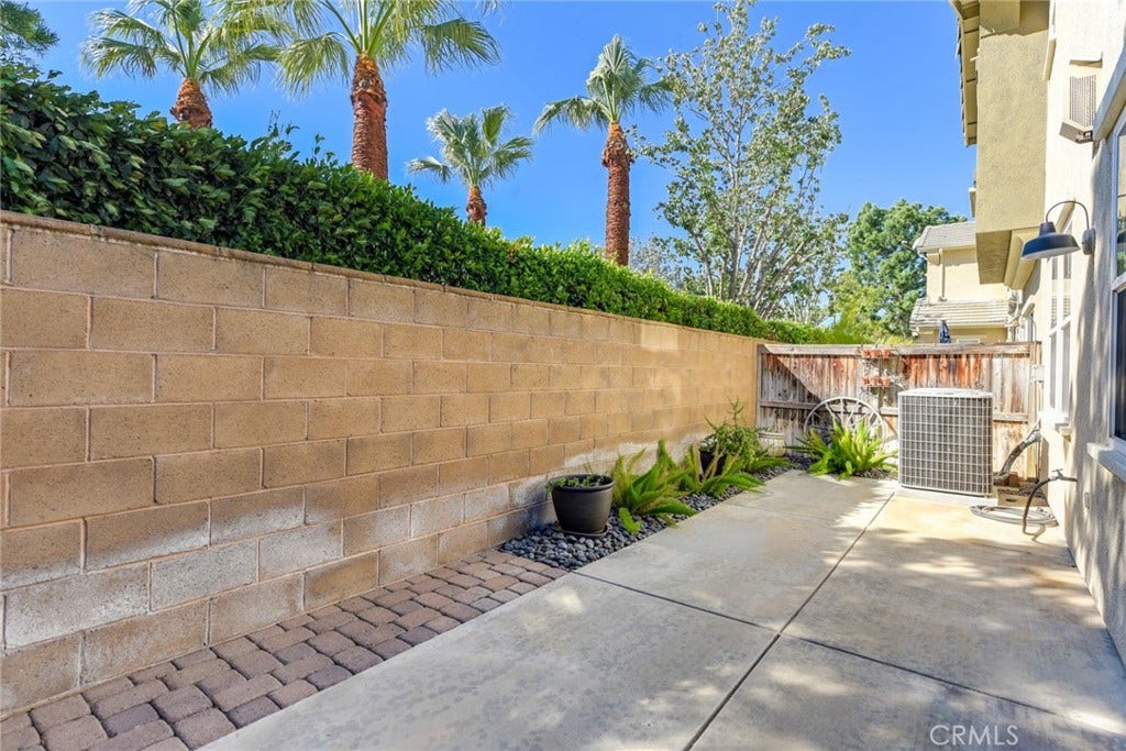 7353 Ellena W, #198, Rancho Cucamonga, CA 91730 Outside patio/entertaining area