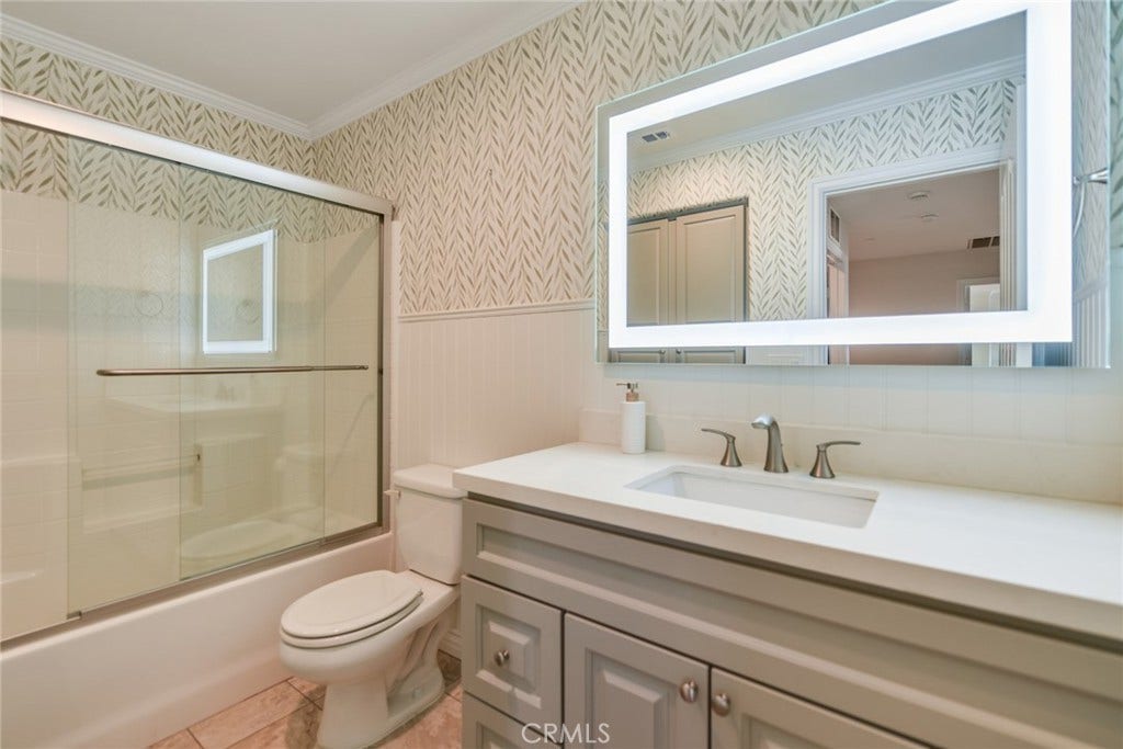 7353 Ellena W, #198, Rancho Cucamonga, CA 91730 Upstairs Hall Bathroom