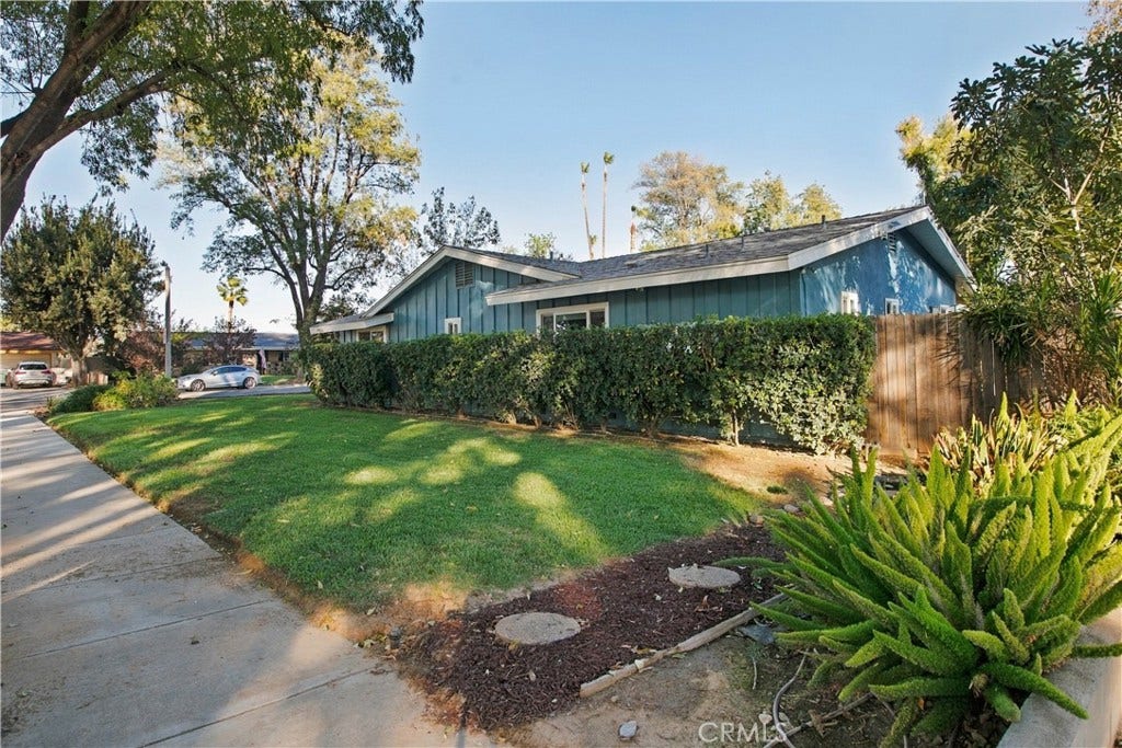 4834 Cliffside, Riverside, CA 92506 4834 Cliffside, Riverside, CA 92506