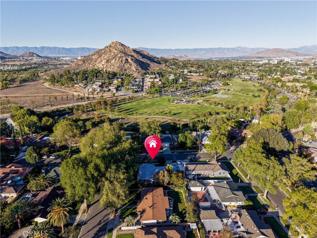 4834 Cliffside, Riverside, CA 92506 4834 Cliffside, Riverside, CA 92506