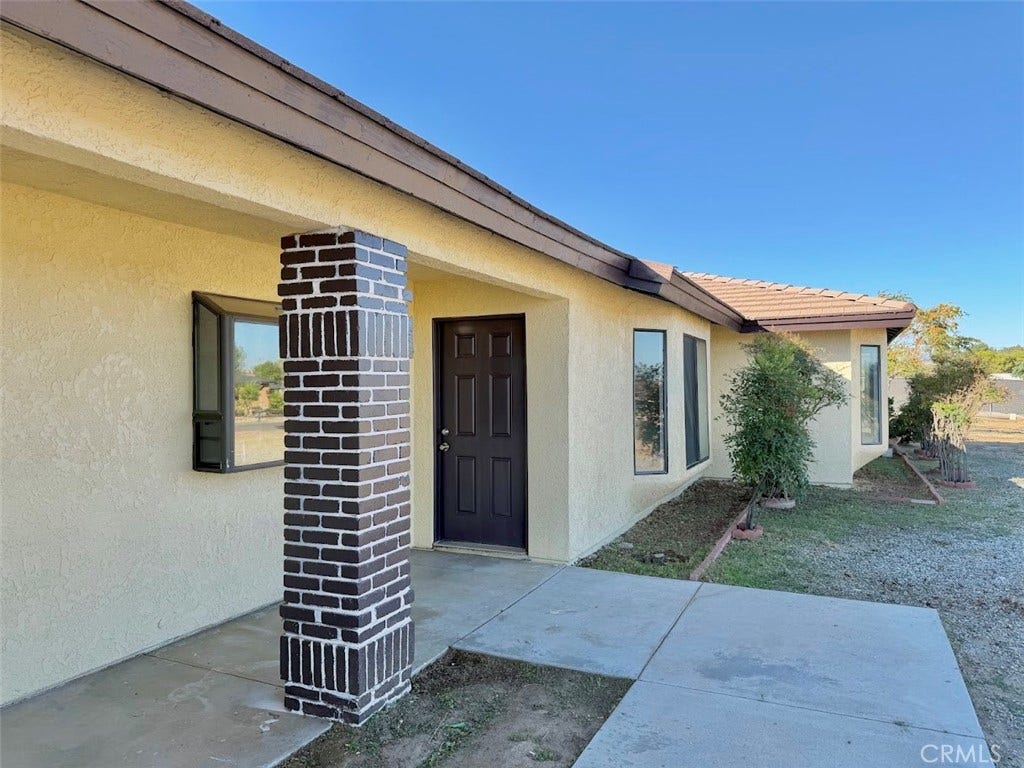 18075 Verano, Hesperia, CA 92345 18075 Verano, Hesperia, CA 92345