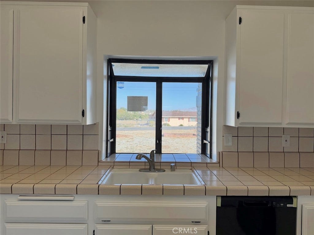 18075 Verano, Hesperia, CA 92345 18075 Verano, Hesperia, CA 92345