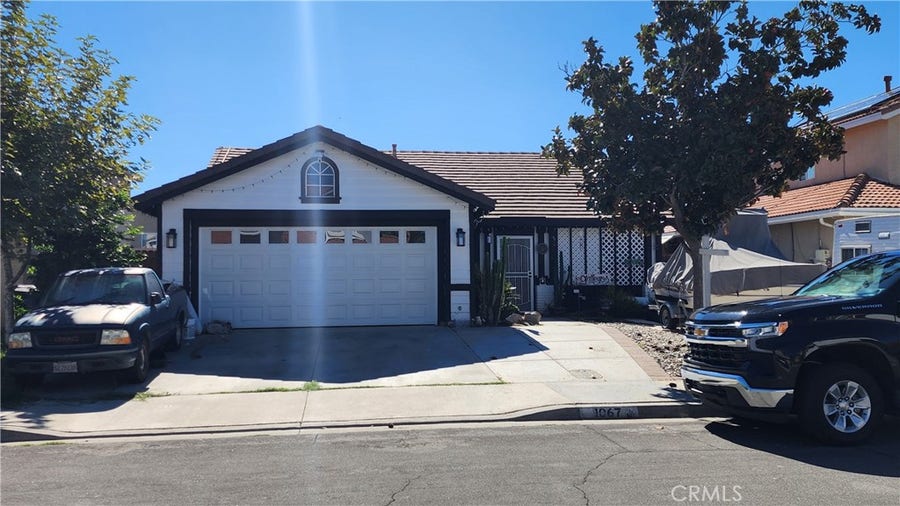 Property photo for 1067 Abbottswood, Perris, CA
