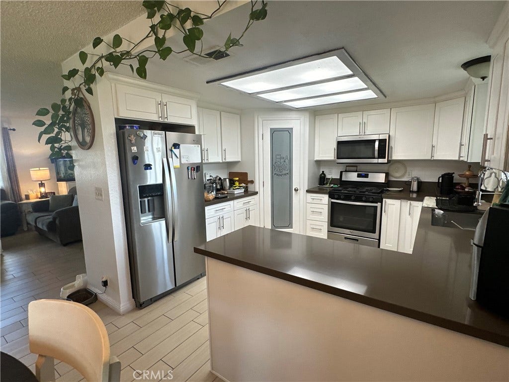 15333 Jasmine, Victorville, CA 92395 15333 Jasmine, Victorville, CA 92395