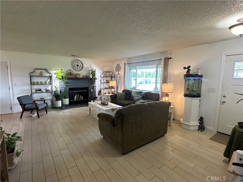 15333 Jasmine, Victorville, CA 92395 15333 Jasmine, Victorville, CA 92395