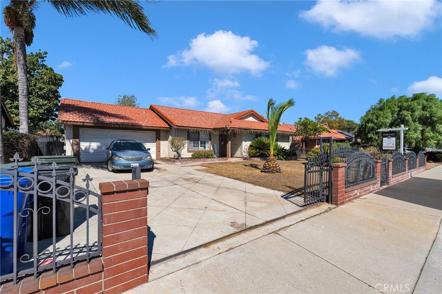 Property photo for 1282 W Hawthorne, Bloomington, CA