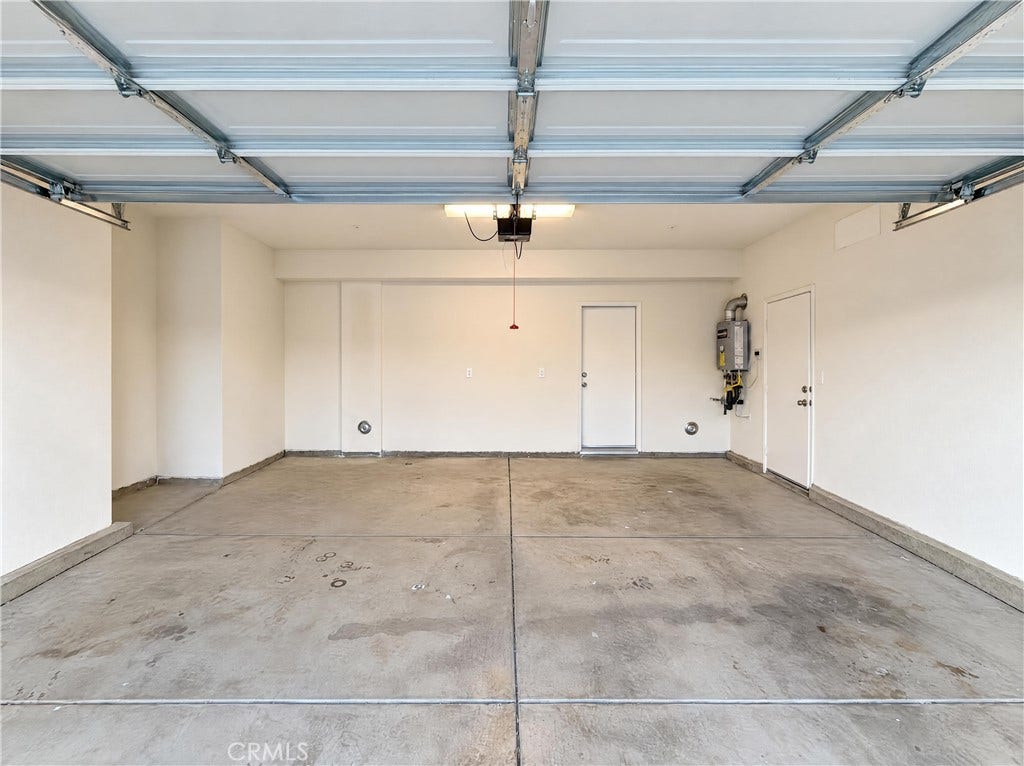 3019 Desert Cloud, Rosamond, CA 93560 3019 Desert Cloud, Rosamond, CA 93560