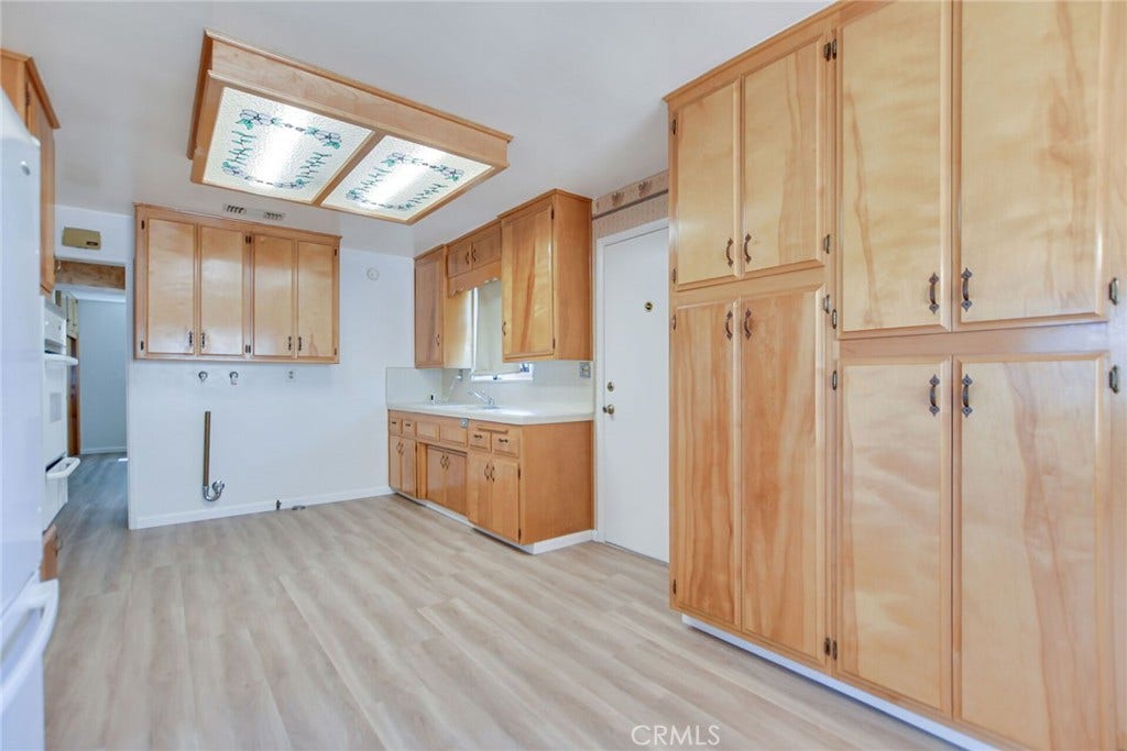 4593 Glen, Riverside, CA 92509 4593 Glen, Riverside, CA 92509