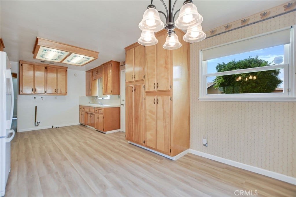4593 Glen, Riverside, CA 92509 4593 Glen, Riverside, CA 92509