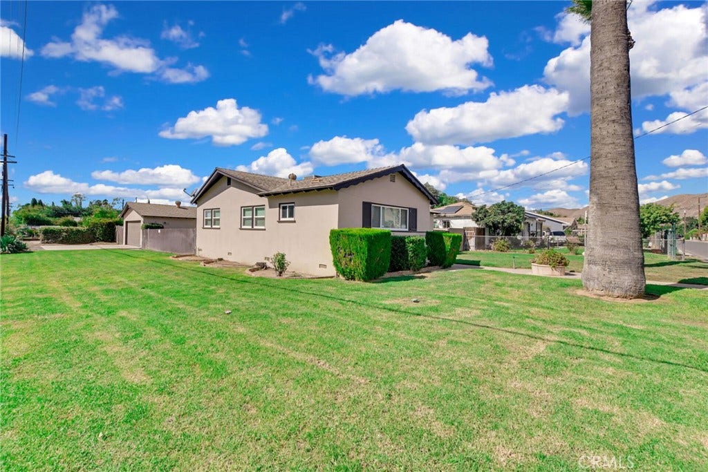 4593 Glen, Riverside, CA 92509 4593 Glen, Riverside, CA 92509